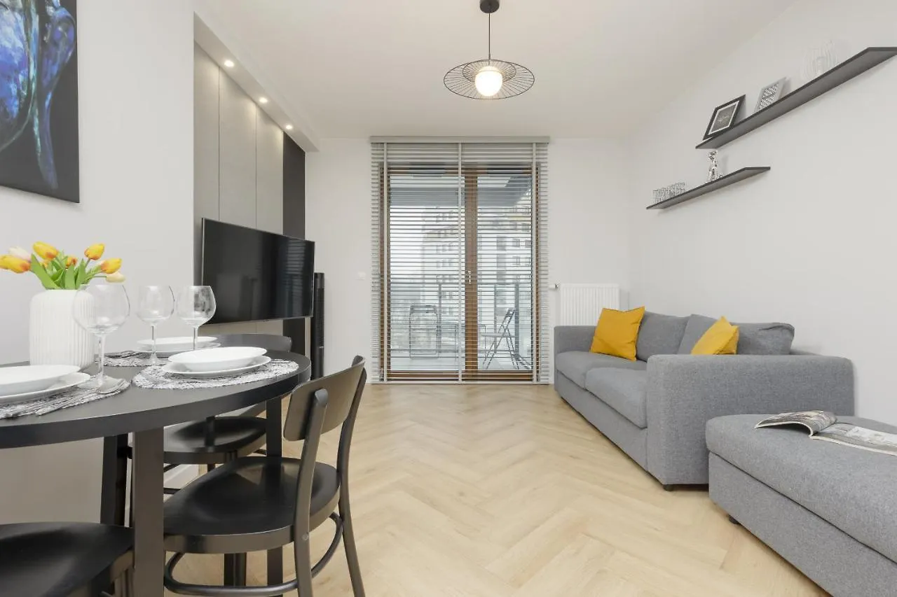 Bright, Cozy Apartment Close To The Airport By Noclegi Renters Warszawa