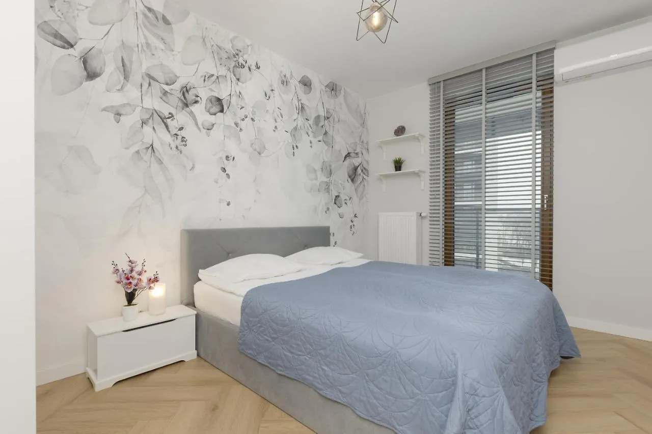 Bright, Cozy Apartment Close To The Airport By Noclegi Renters Warszawa