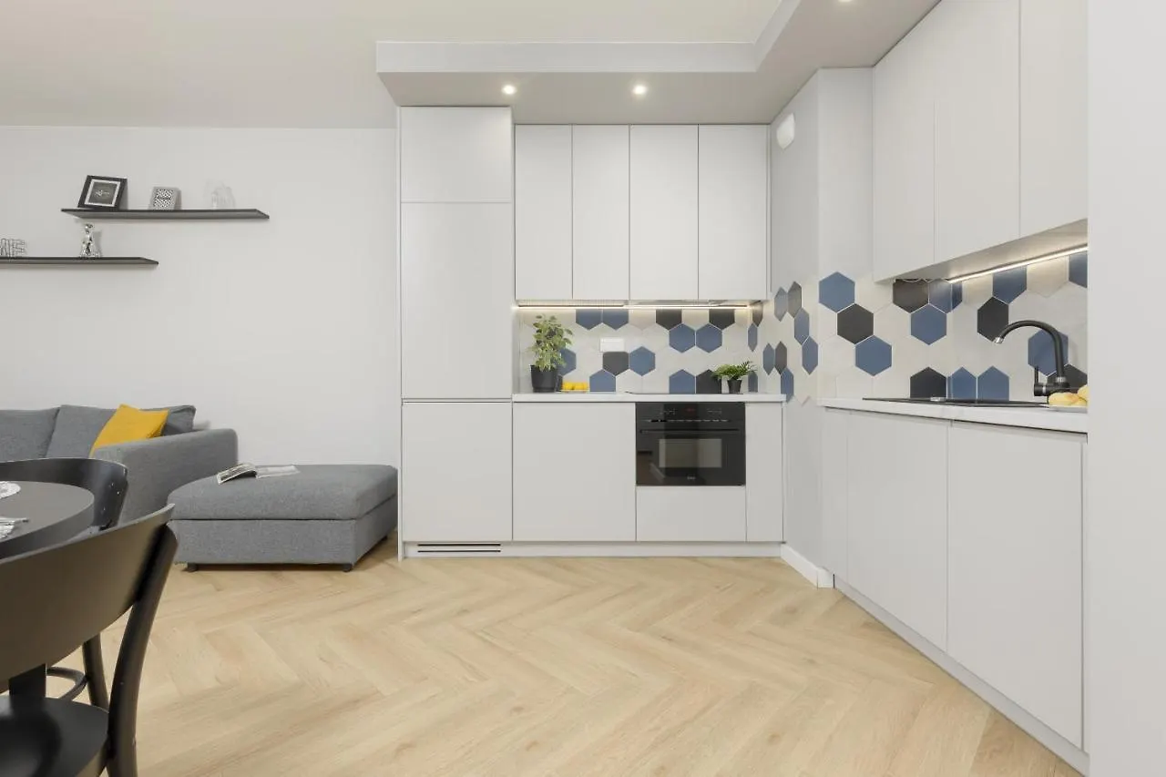 Bright, Cozy Apartment Close To The Airport By Noclegi Renters Warsaw